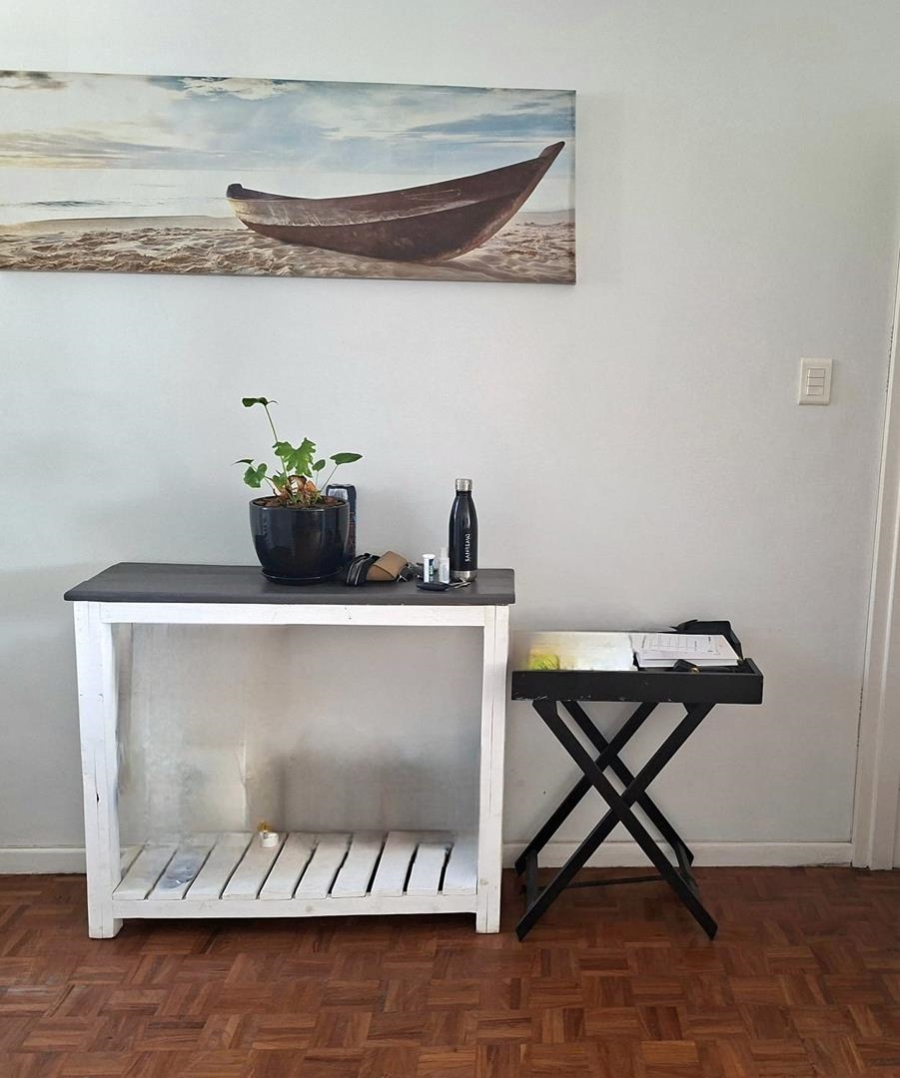 2 Bedroom Property for Sale in Sea Point Western Cape